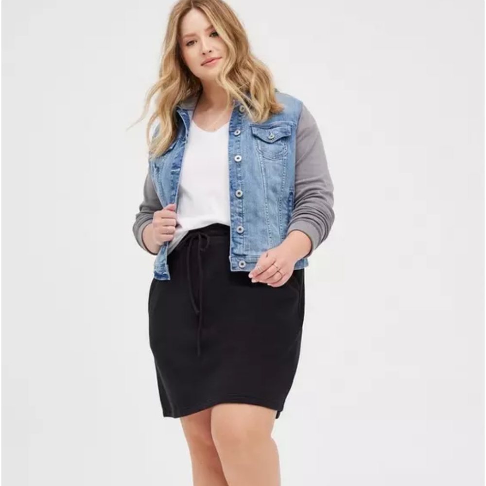 NWT Torrid Black Drawstring A-line Fleece Mini Skirt Size 2 2XL